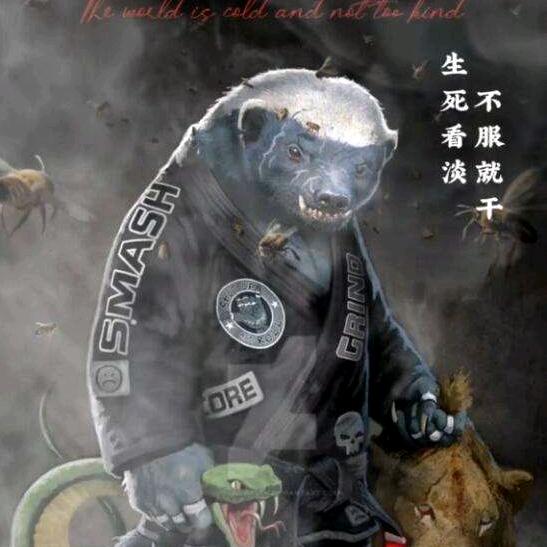 风中挥舞狂乱的双手