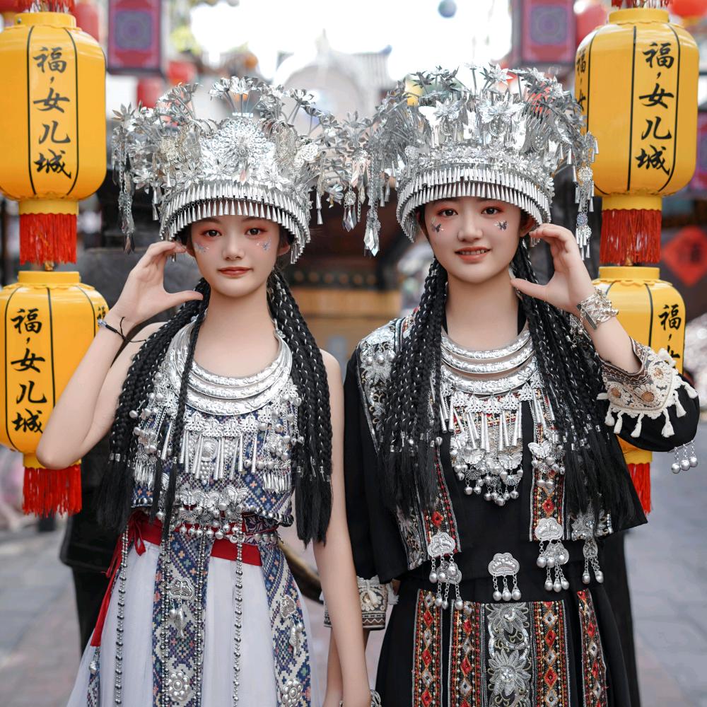꧁꫞꯭炎꯭热꯭的꯭夏꯭天꯭꫞꧂