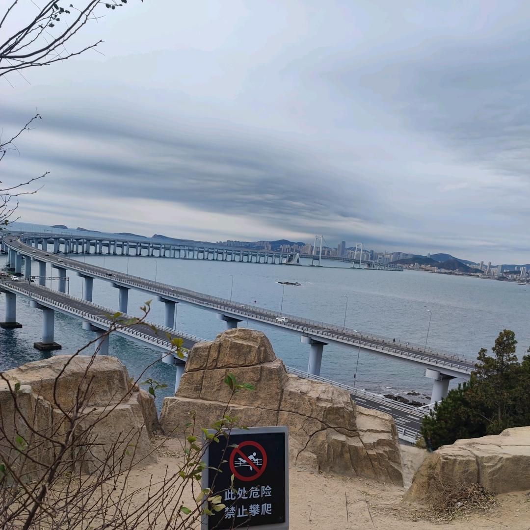 龙居步行街酵面麻花店