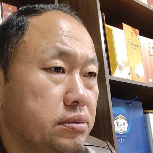 明德紫郡东大门胡晓松纯粮酒欢迎您