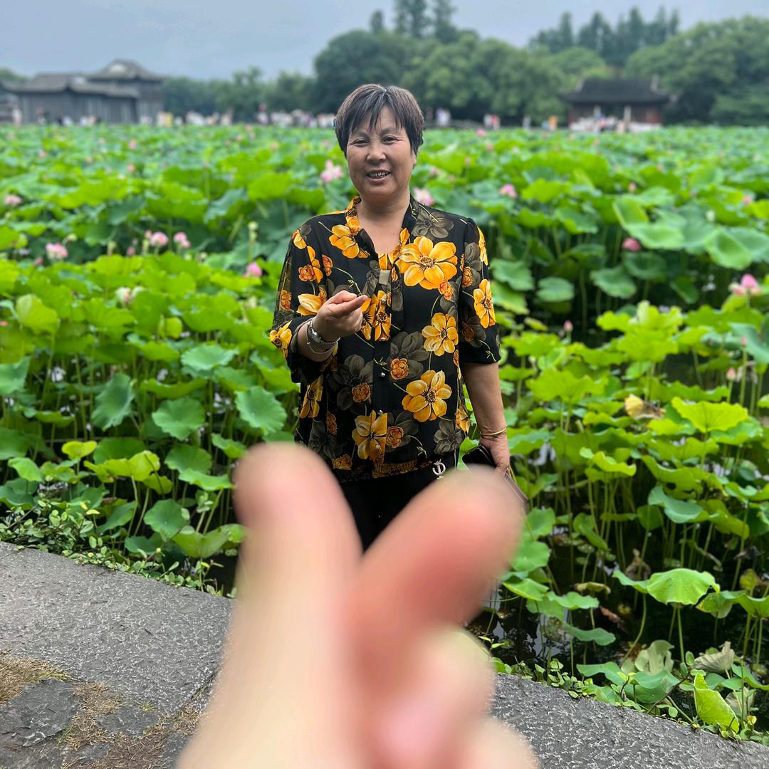 李国霞a