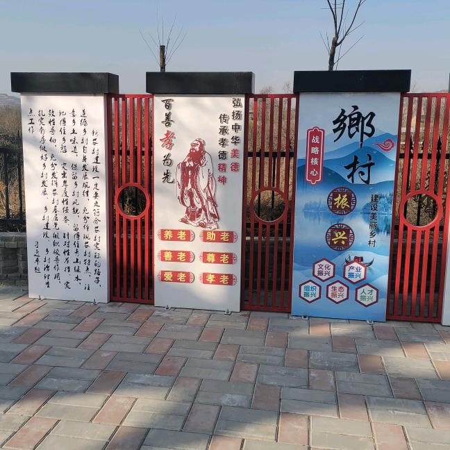 低调的华丽こ
