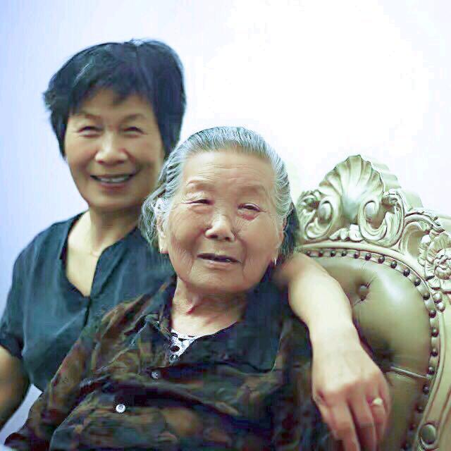 王女士