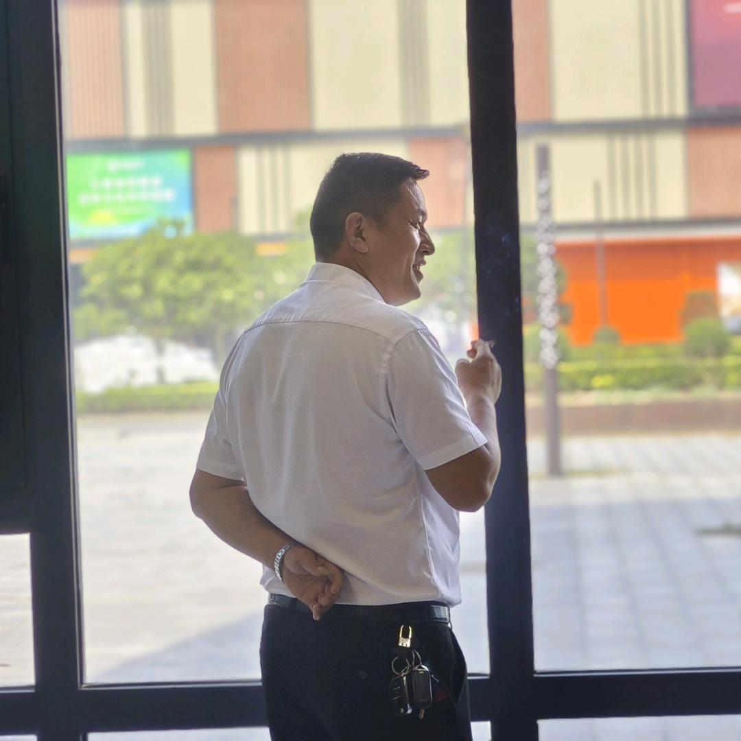 刚锅玩机车
