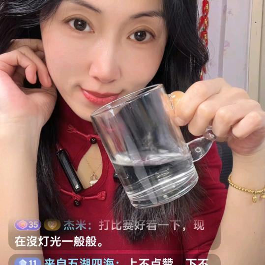 小二上菜