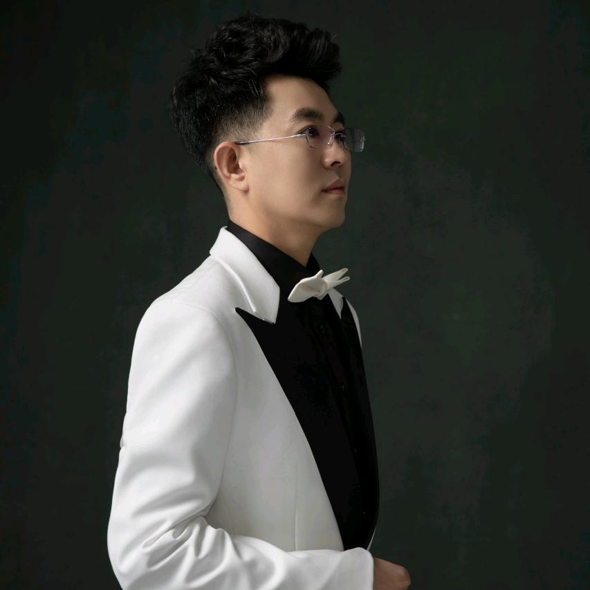 主持人🎤小马
