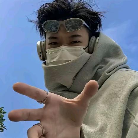 呆呆  Yu7