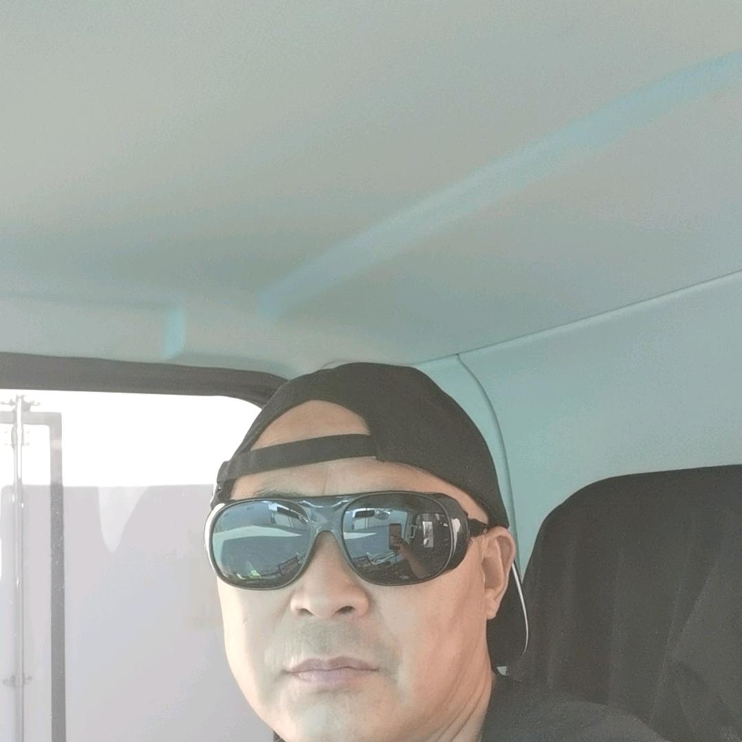 远离让自己不开心的人
