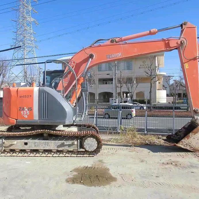 老谭进口挖机(日立135电三)