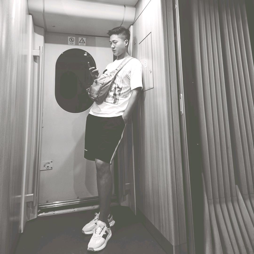 小陈故事多。