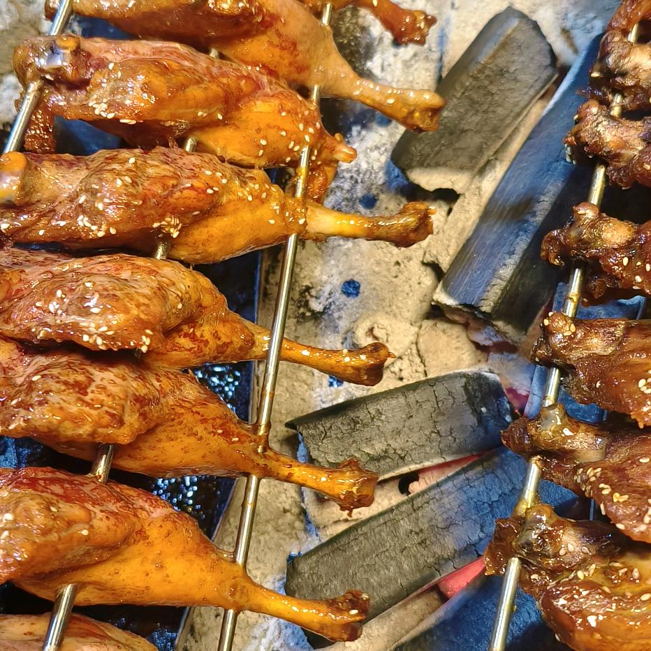 专业烤鸭腿，鸡腿，羊肉串，烤肠