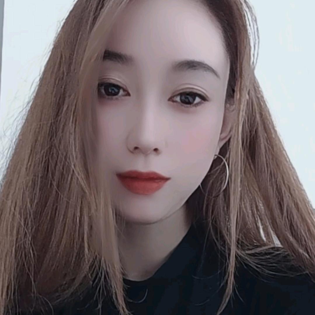 肥嘟嘟的猫咪🐱