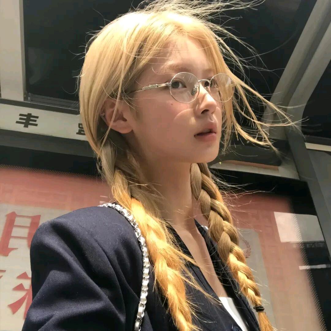 ～