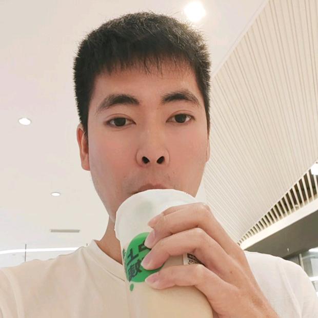 小诺吃喝玩乐