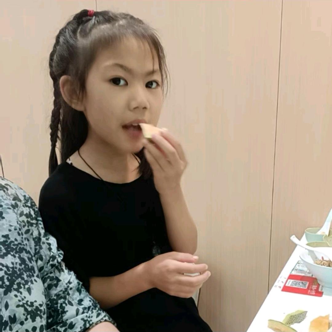 河南省人民医院9岁缺氧女孩张芯瑞