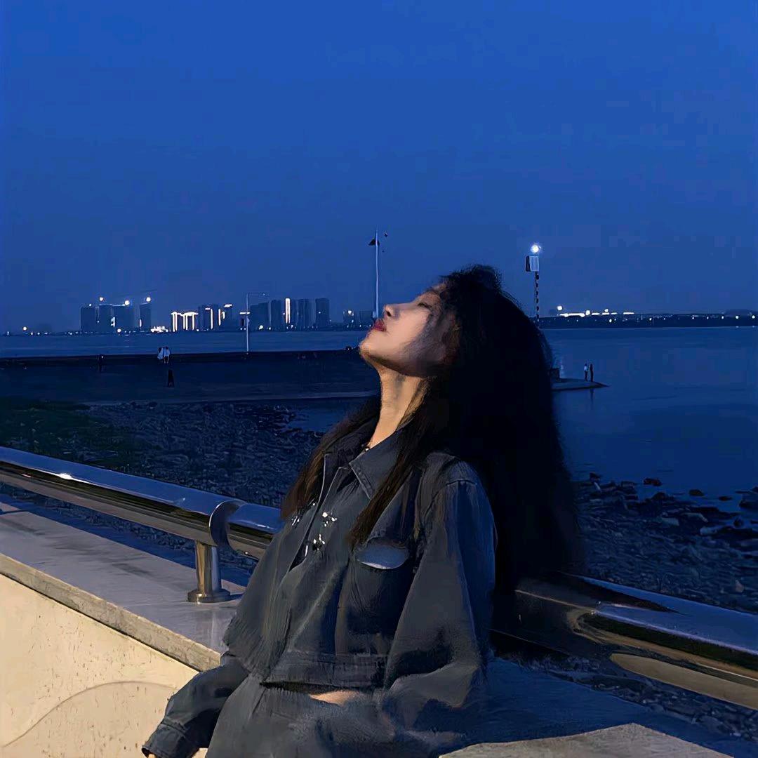 与黑夜共眠