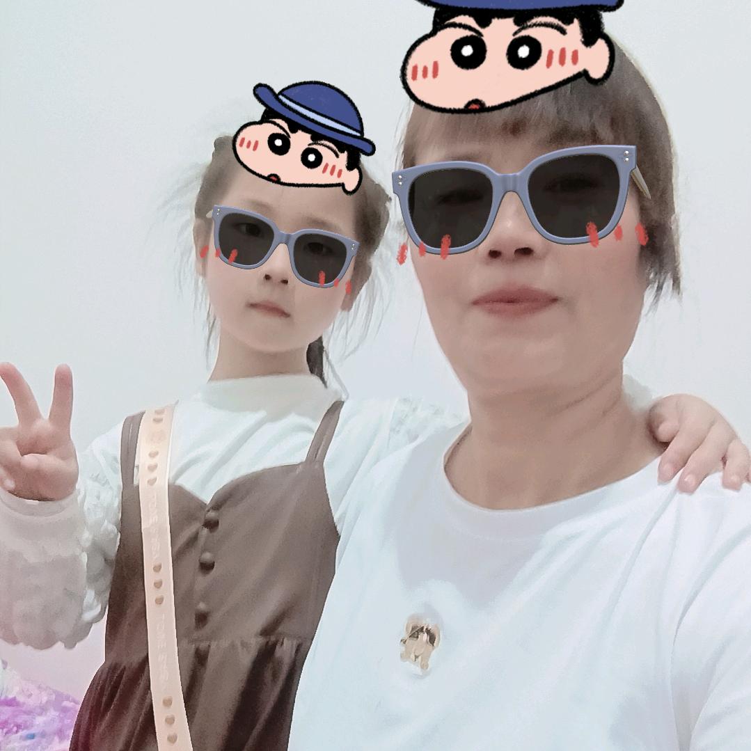李菊英