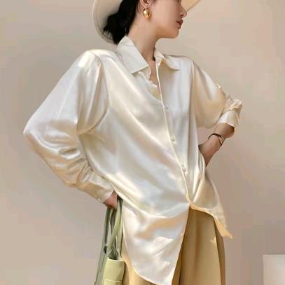 一间女装工厂店