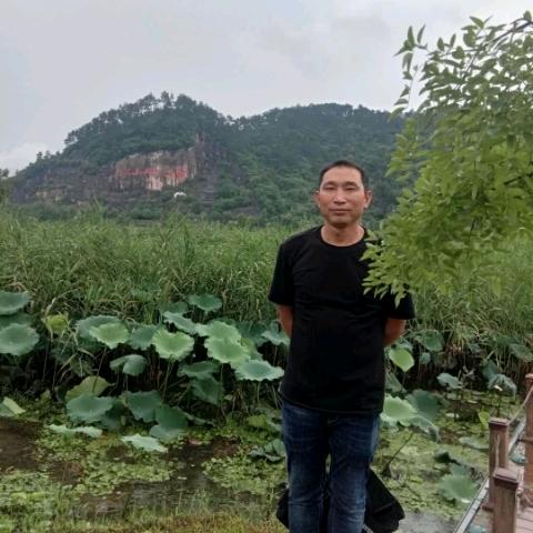 江上微笑