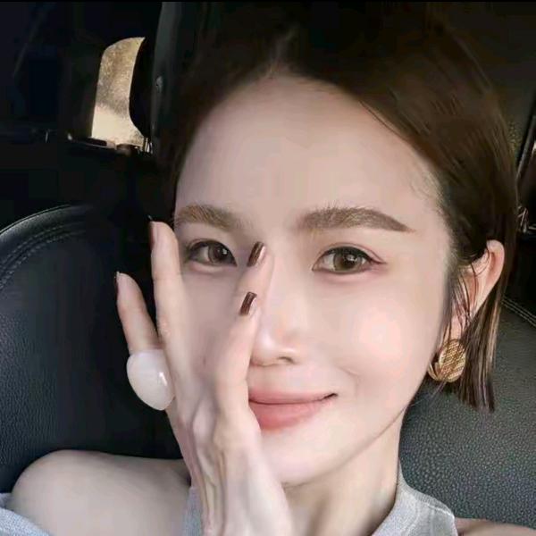 邱小小丽呀～高端女装