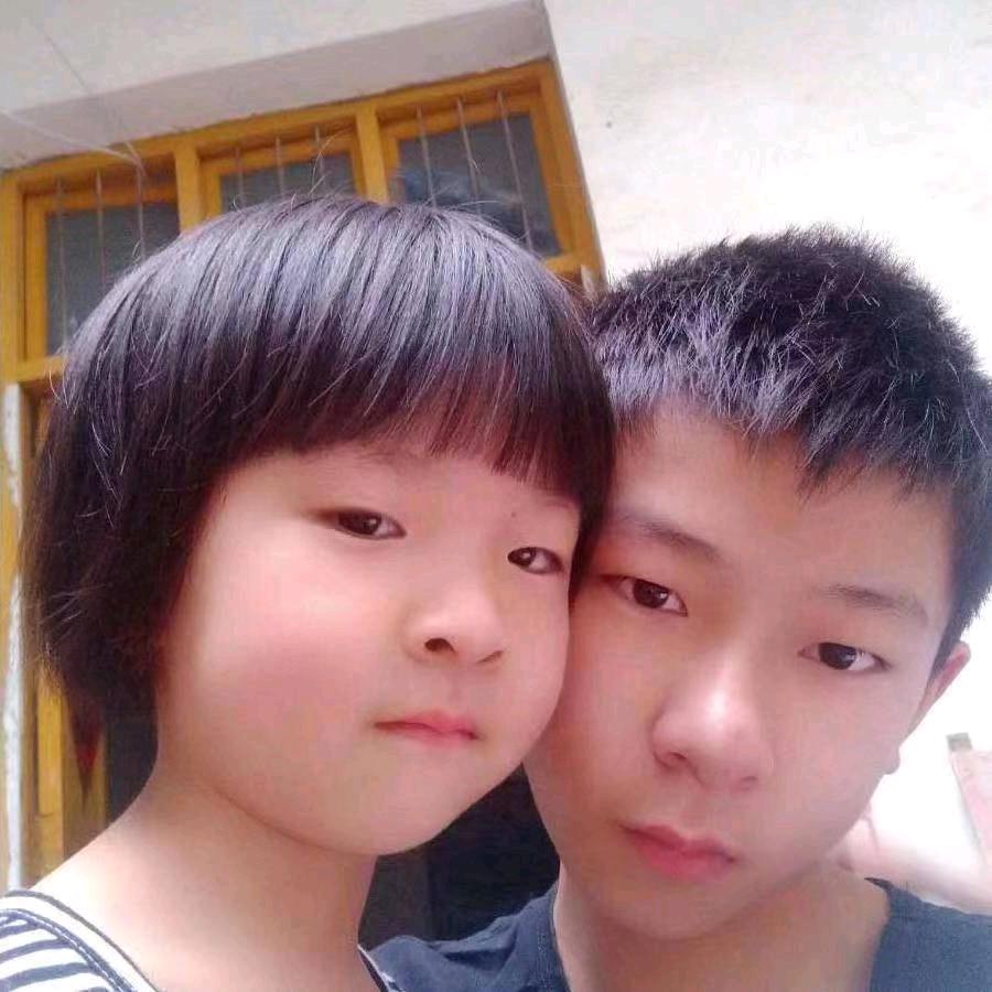 哄你玩…