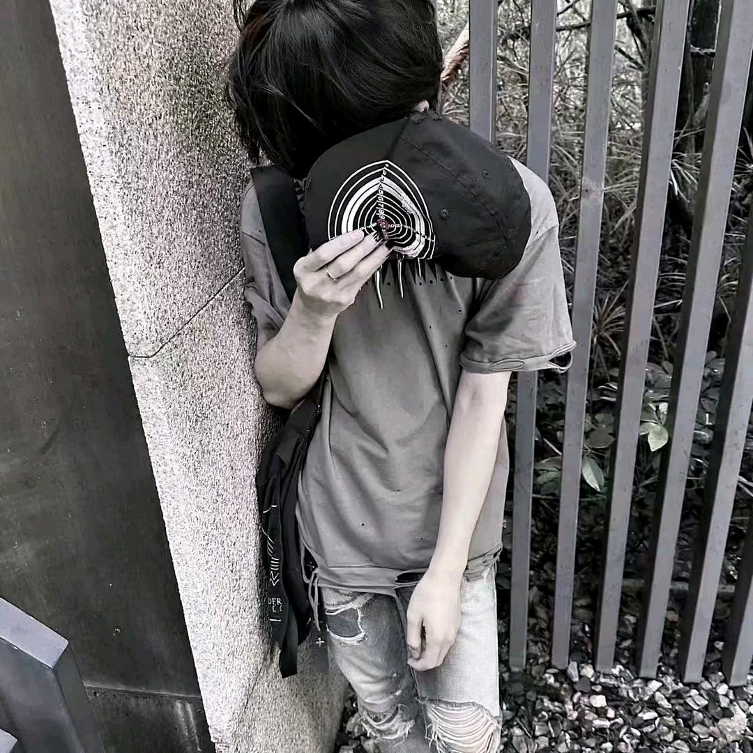 煊不燚^.