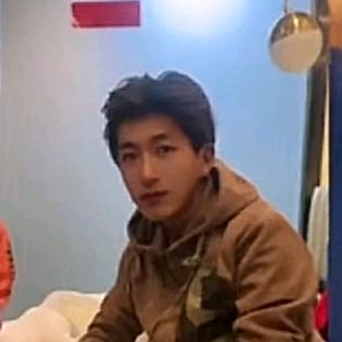 阿里  ……曲珍