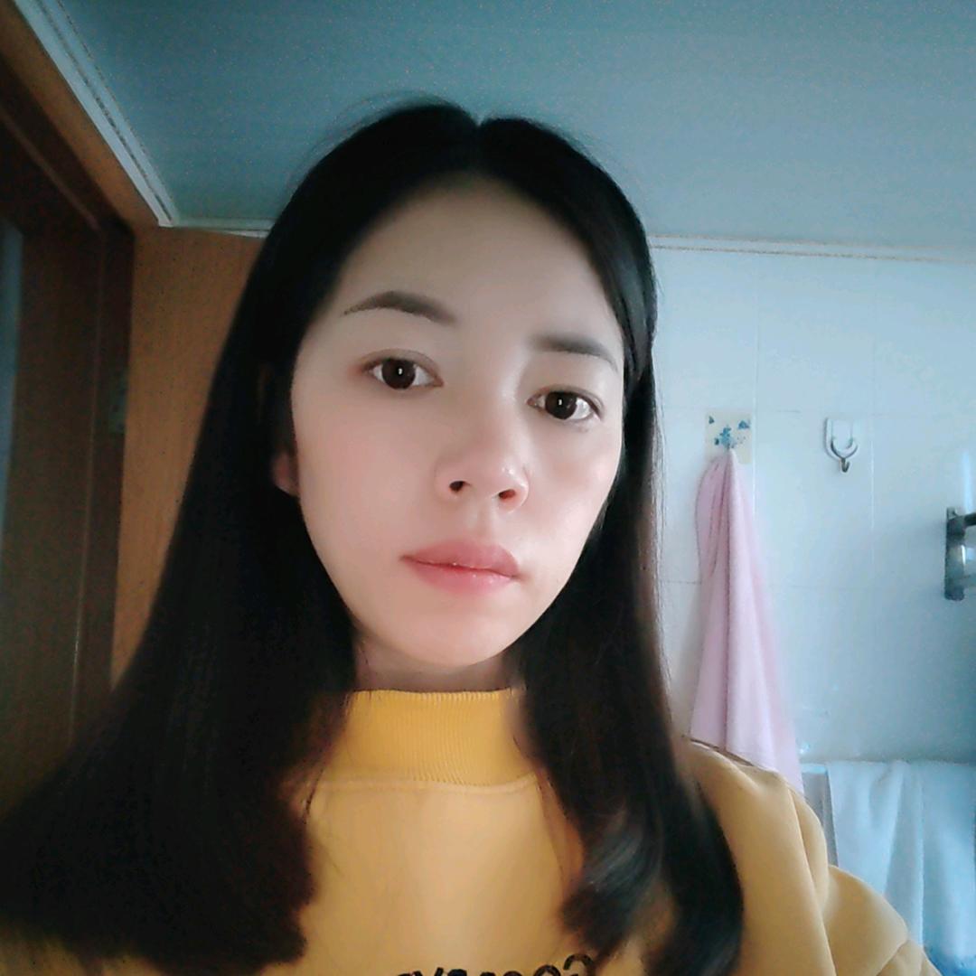 陈陈: