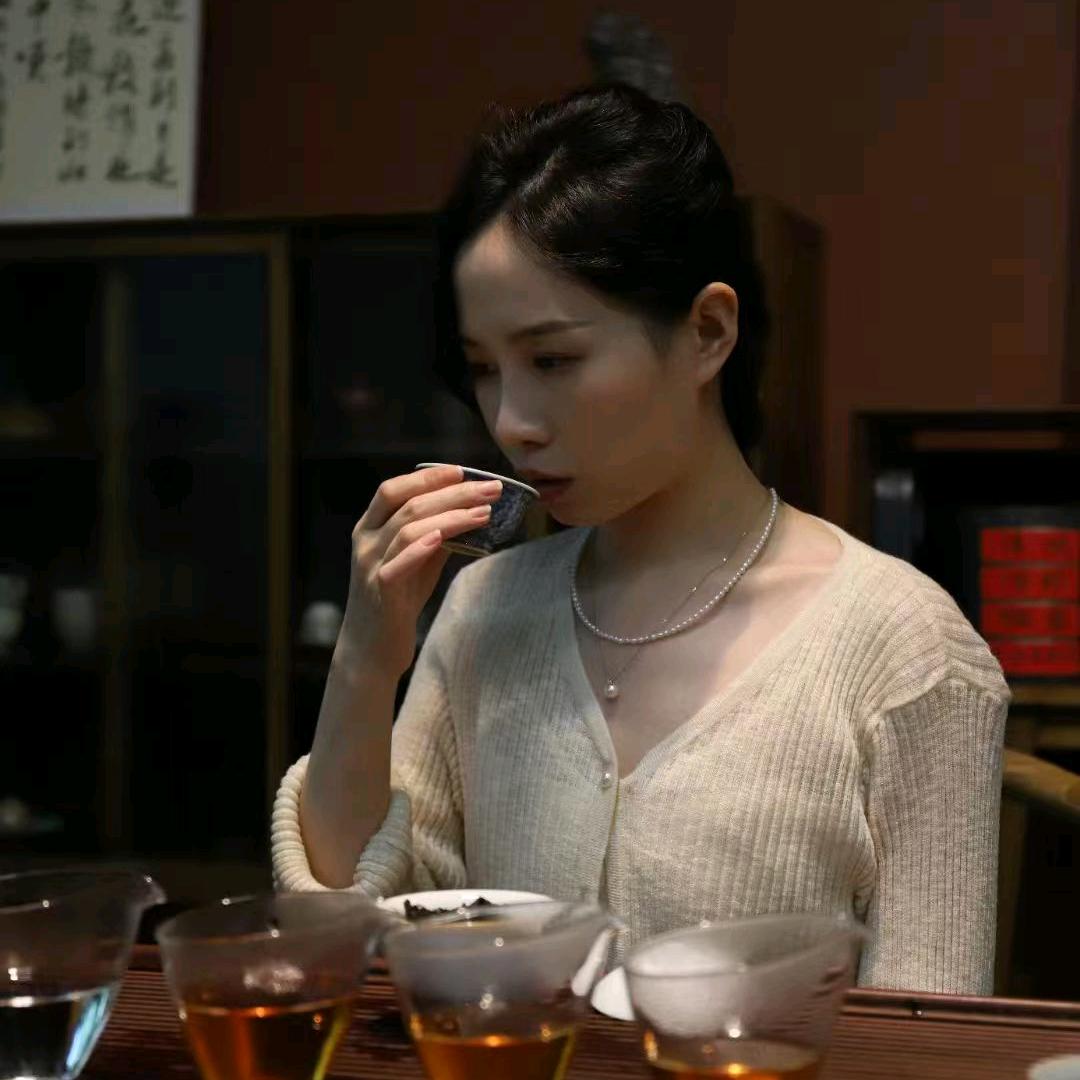 小然学姐沏个茶