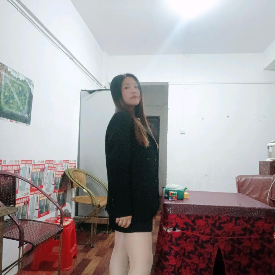 🍀🌸🍀🍀小嚴