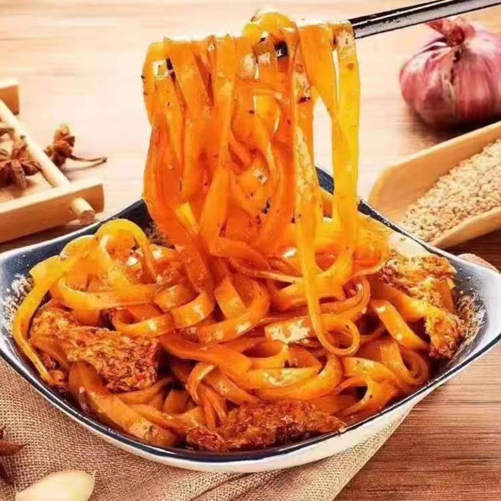 严记擀面皮，豆腐脑