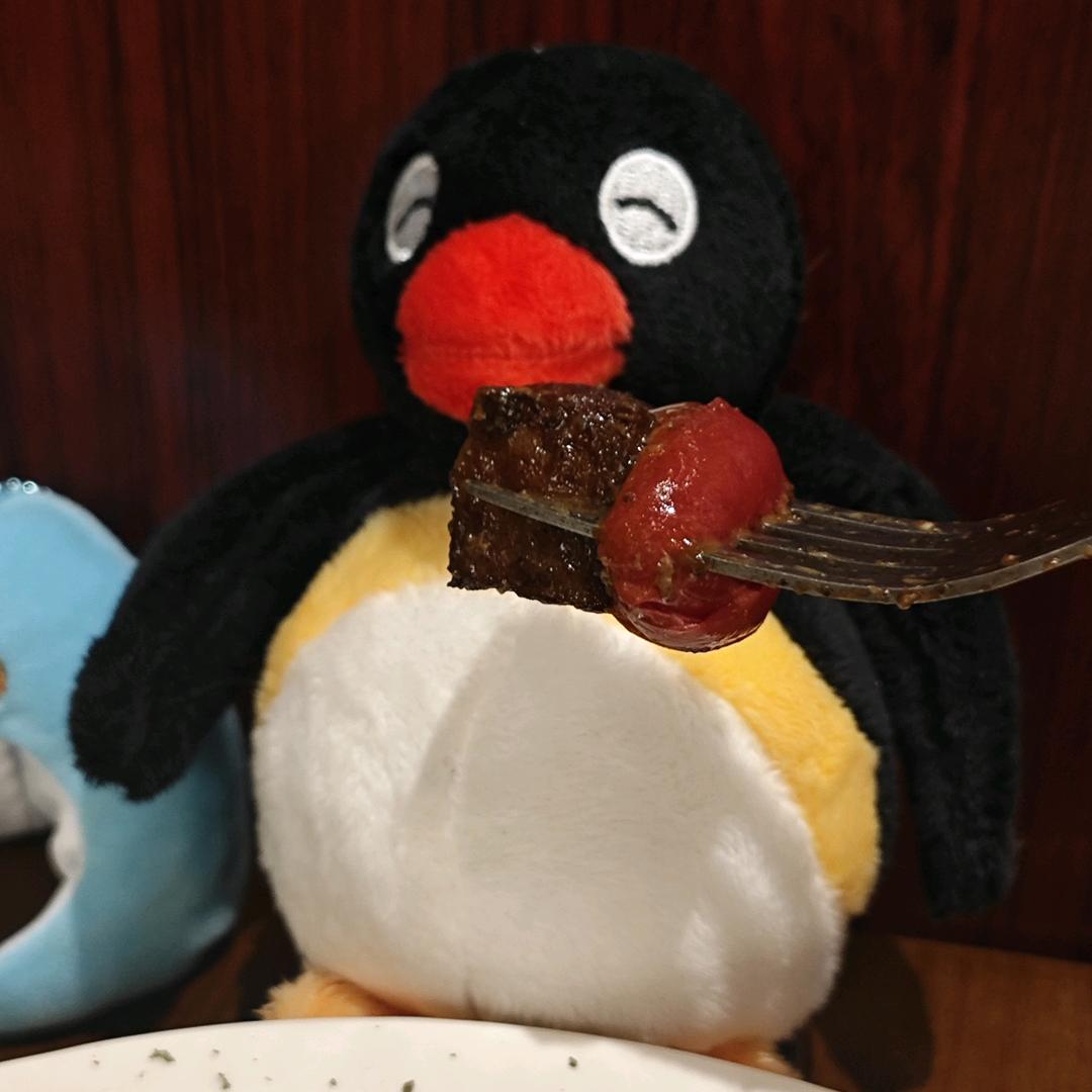青年企鹅