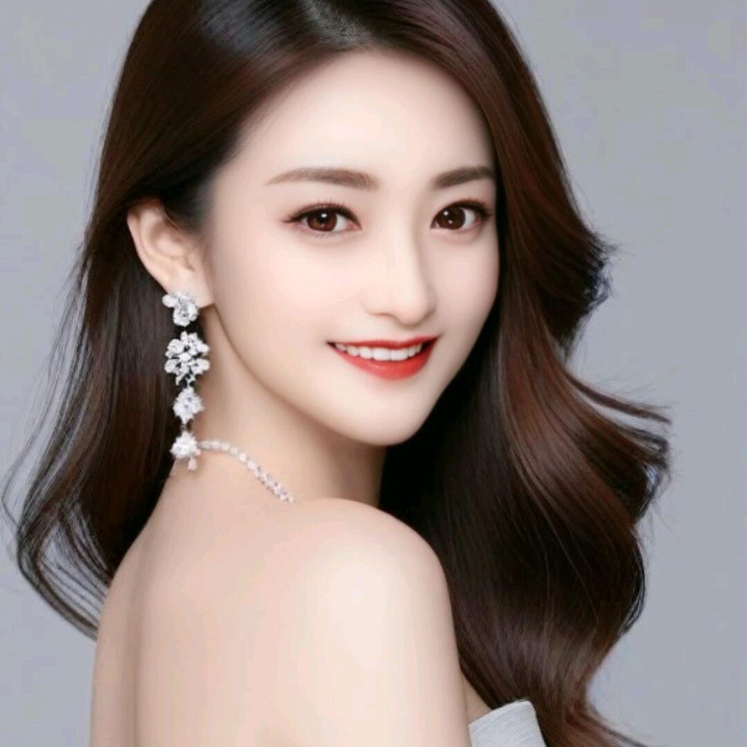 蜕变女装店