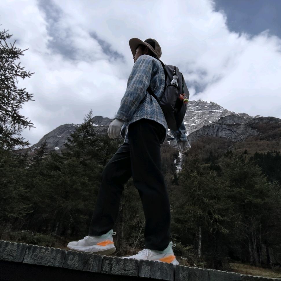 阳光开朗大男孩