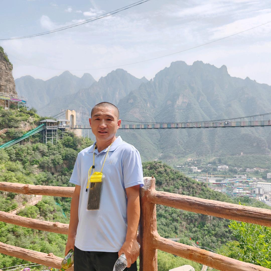 骑着毛驴去赶集