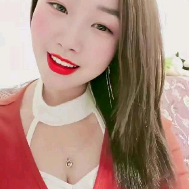 开心燕子。