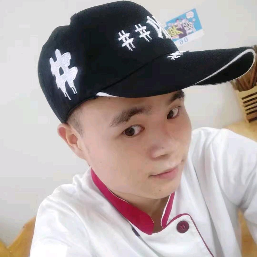 ঞ小伍哥₅₂₀࿐
