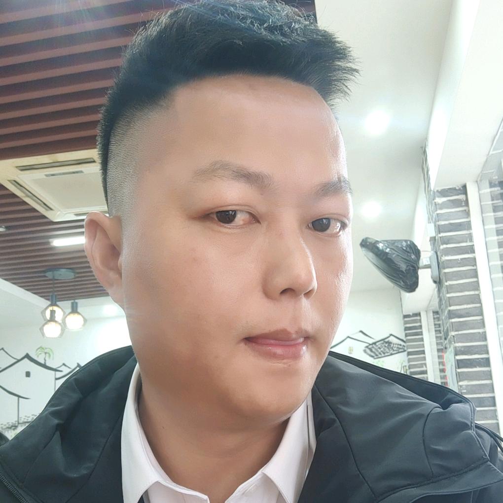 装修队长，小黑，