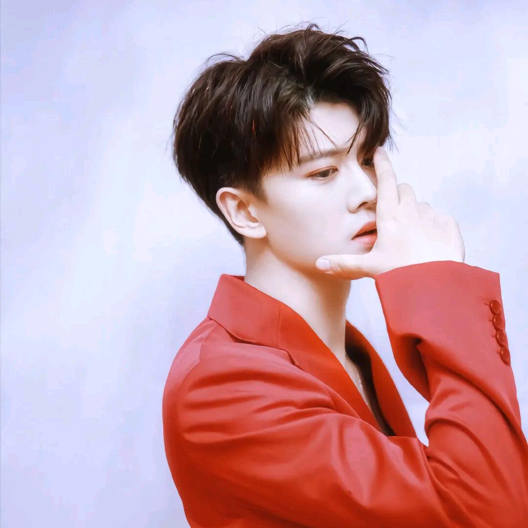 光年外的夏天ꦿ࿐