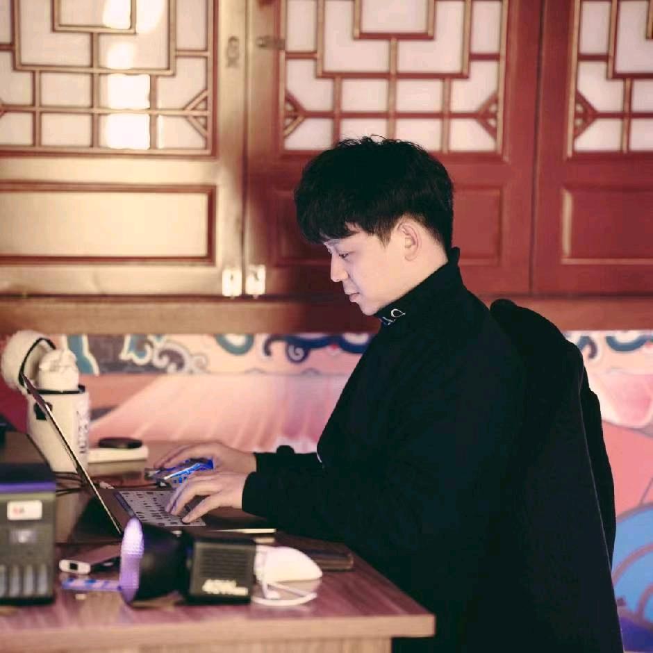 摄影师禾子