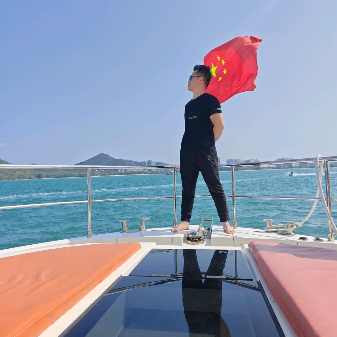 小李看世界（平贯山人）