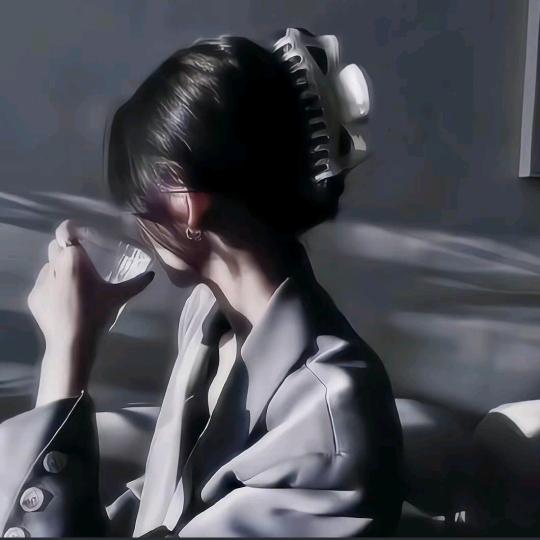 @💕: এ᭄浅笑不语꧔ꦿ᭄💞: 💕