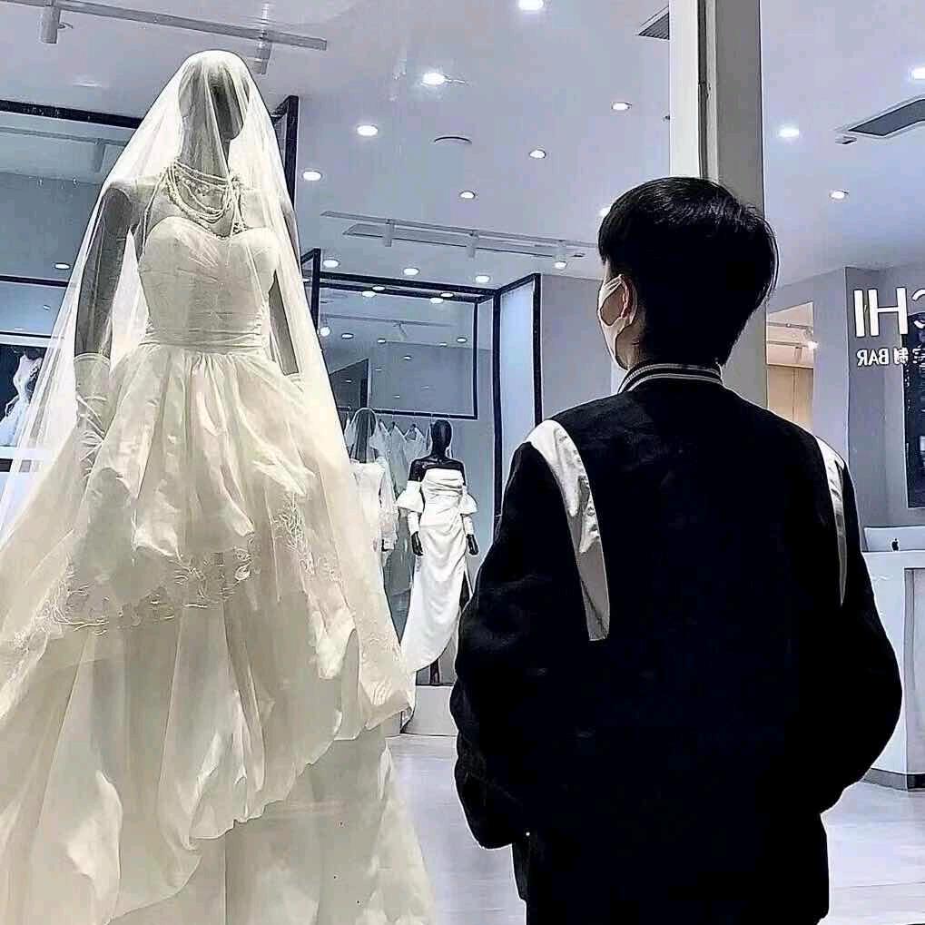 星沉换皓月