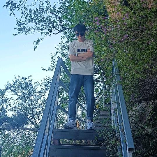 奋斗小青年丶。