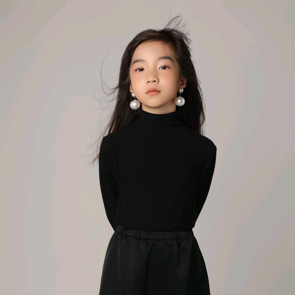 菡宝 model on the road