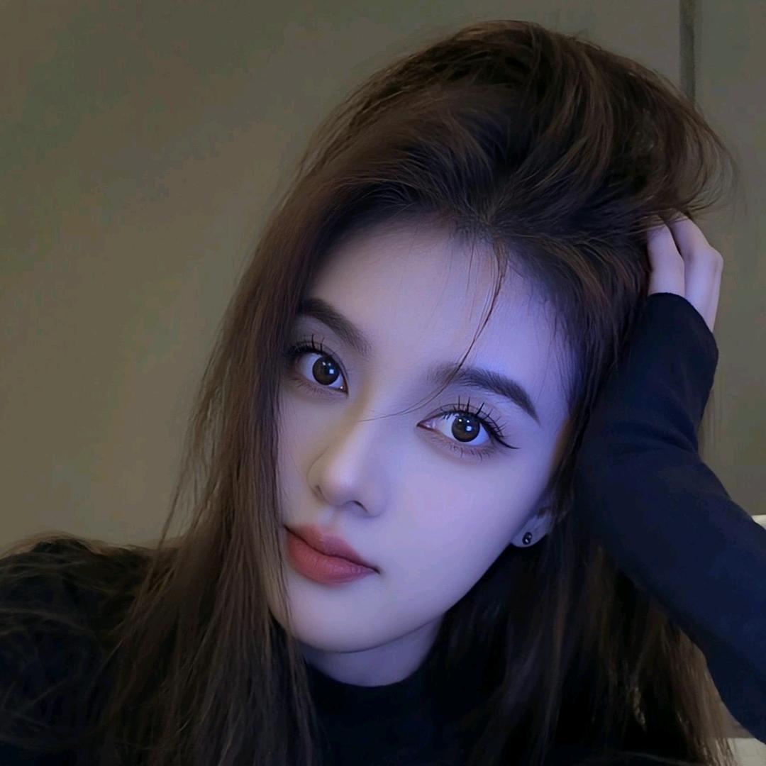 姝
