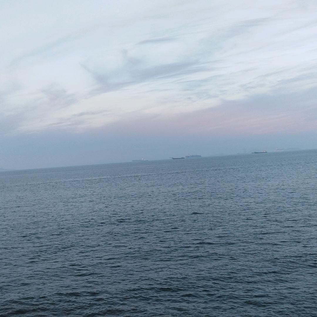 风雨同舟!