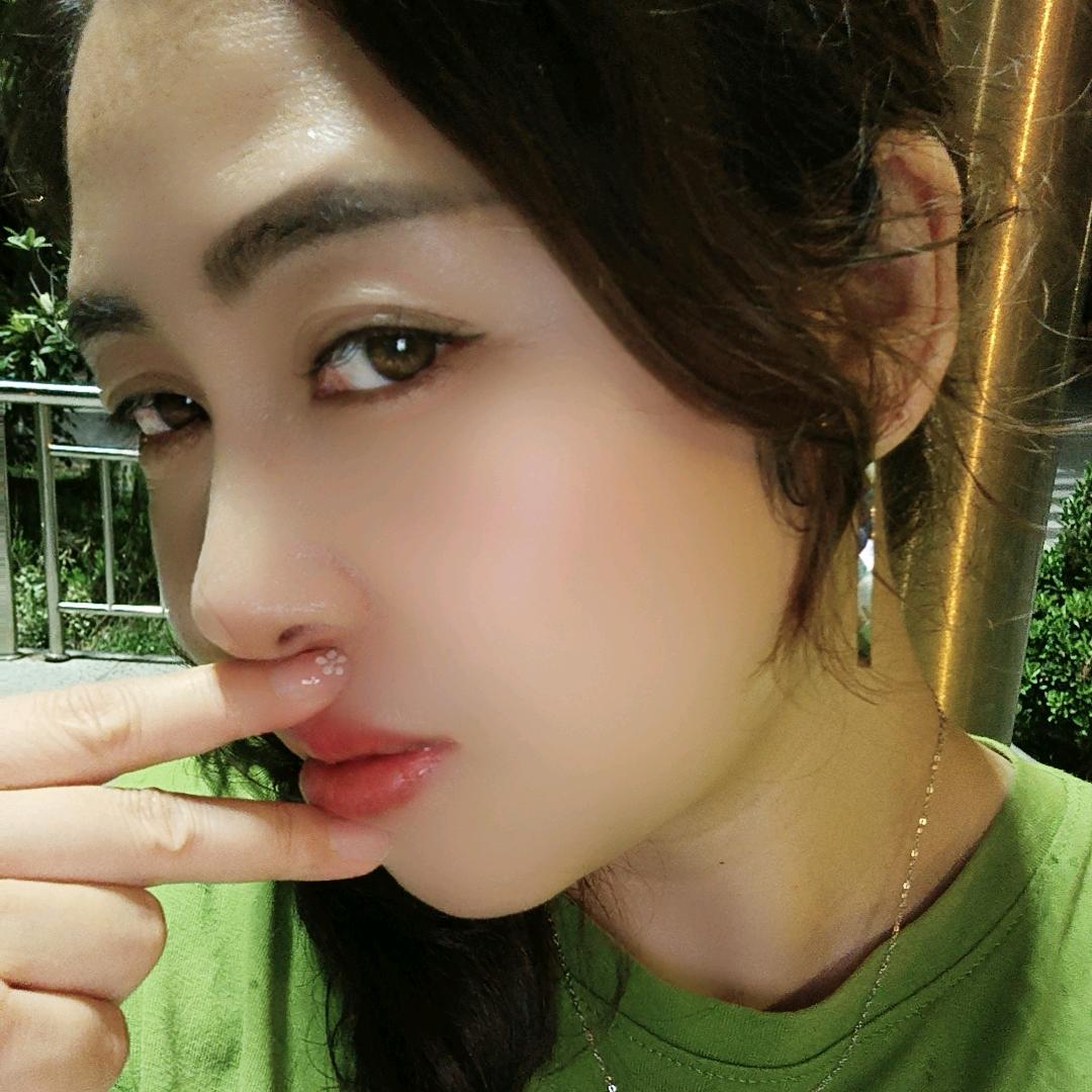回眸在笑
