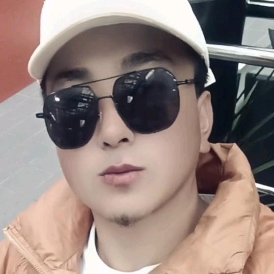 洛 ~~次仁🐶