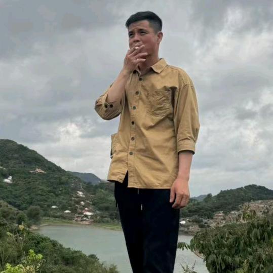 （木工团队）蔡哥